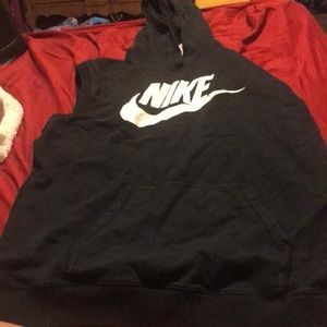 Sleeveless hooded Nike shirt